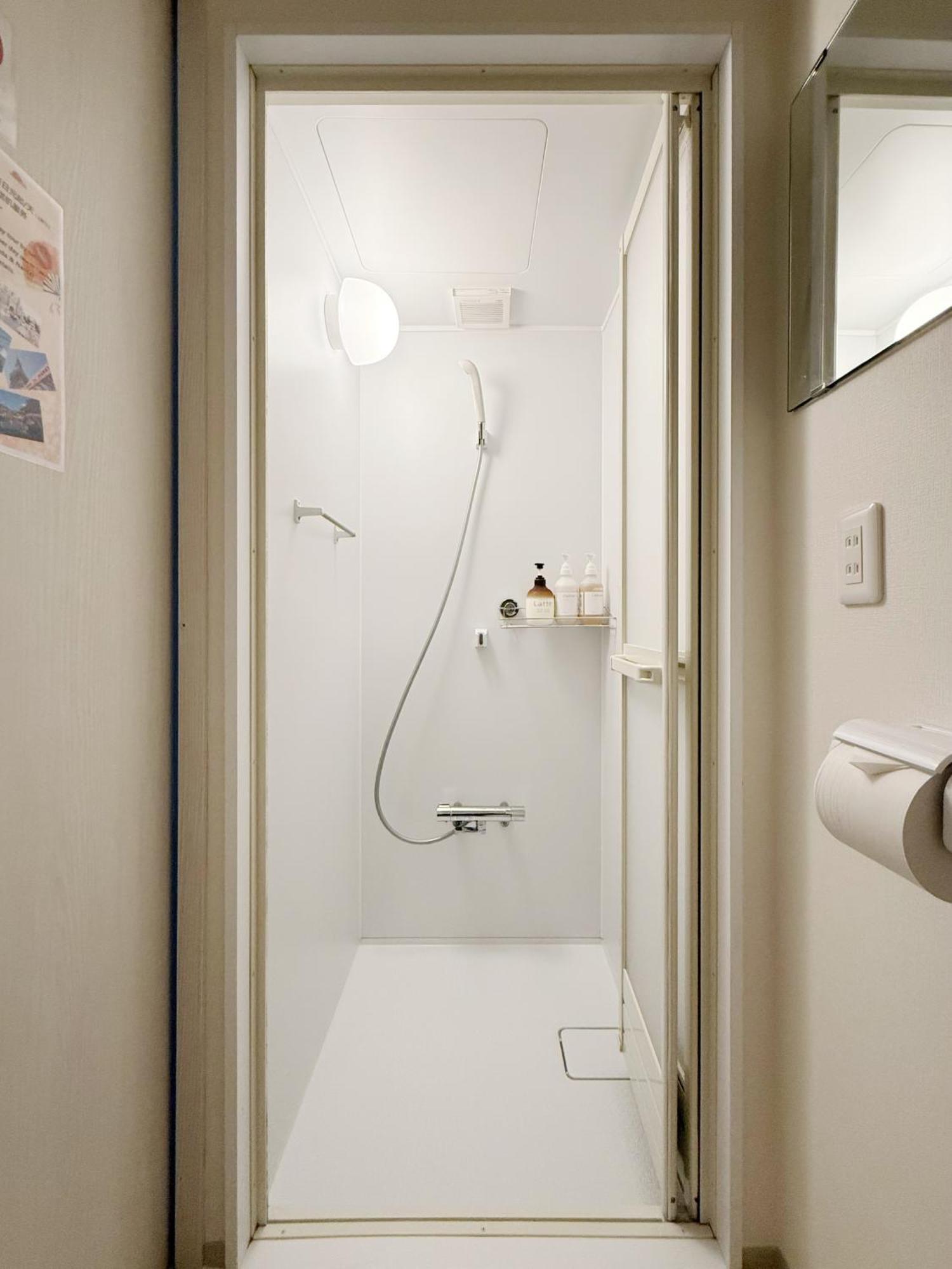 Tokyo Louis House In Ueno Area Close To Jr Yamanote Line & Metro Ginza Line Walk To Ueno Park And Ameyoko Exterior foto